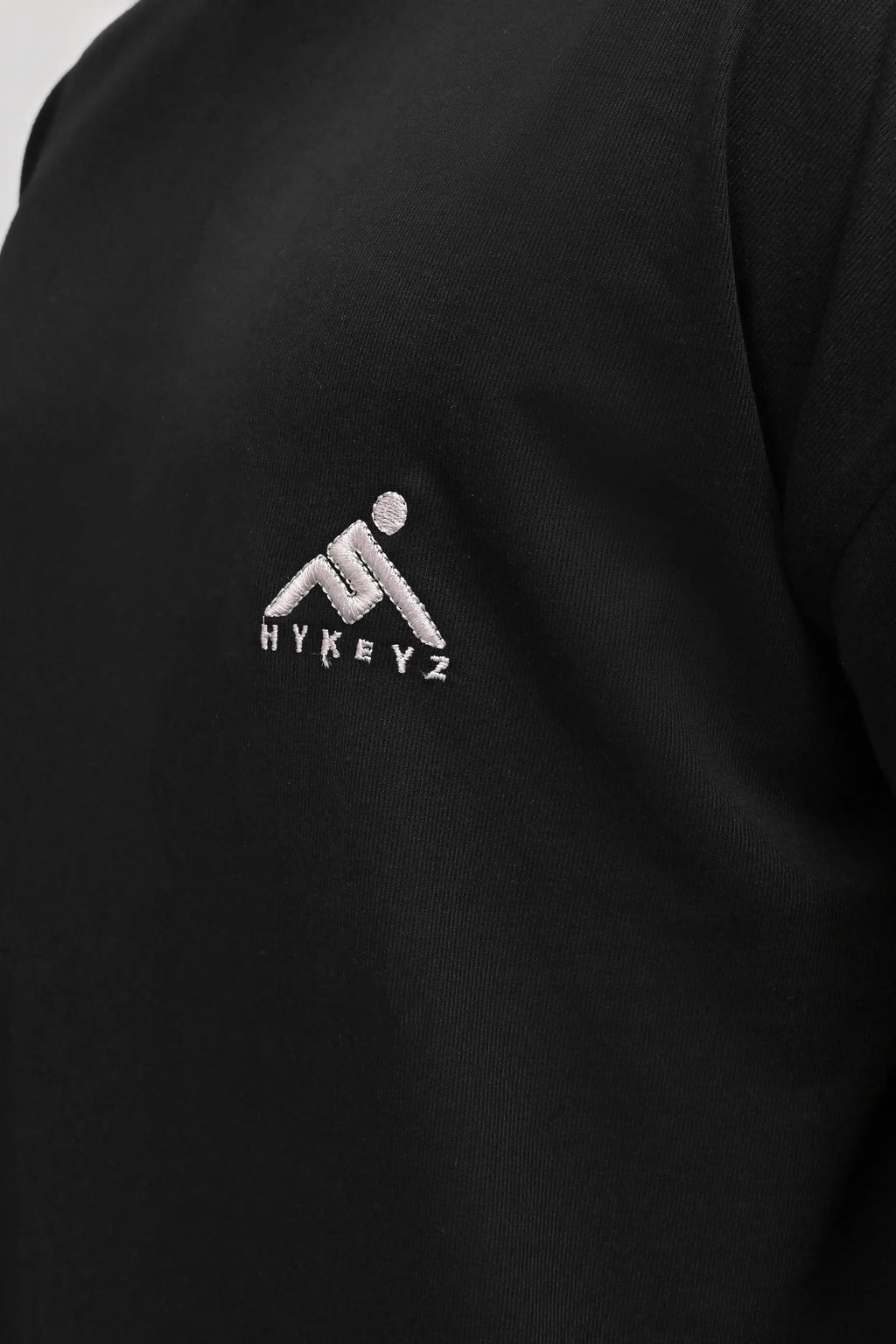 HYKEYZ Oversized Comfort Black T-Shirt