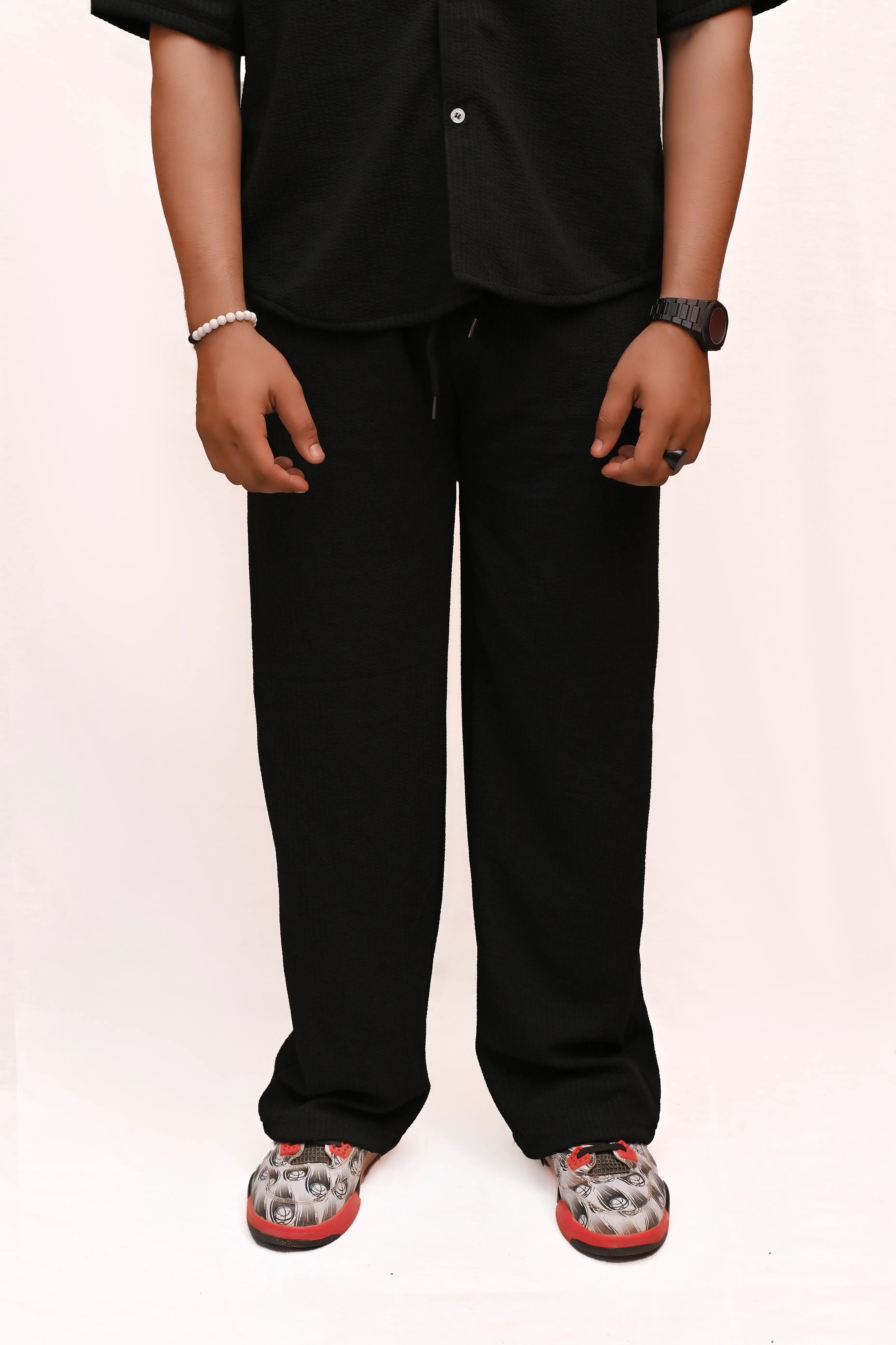 HYKEYZ Classic Textured Straight Trouser - Black