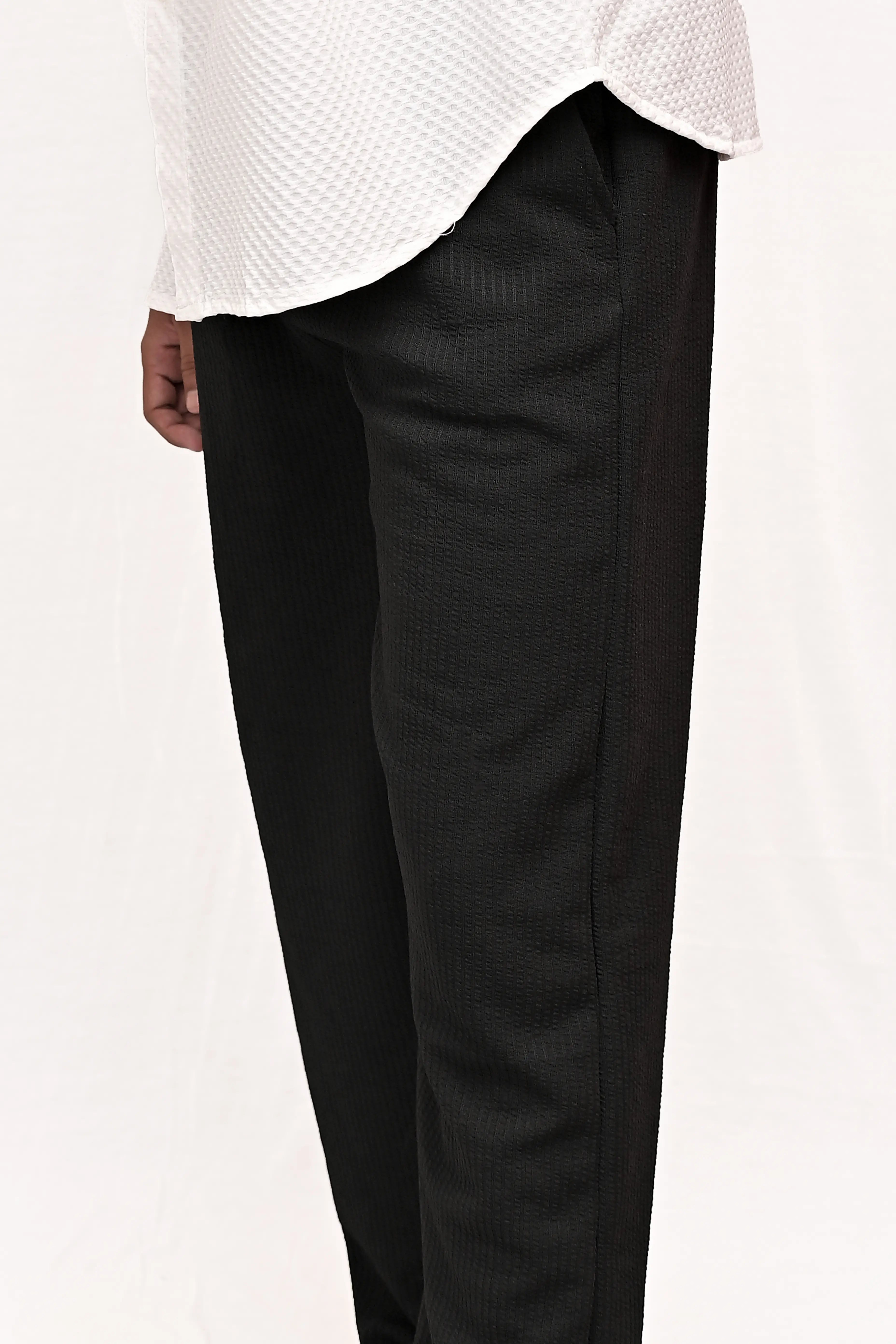 HYKEYZ Classic Textured Straight Trouser - Black